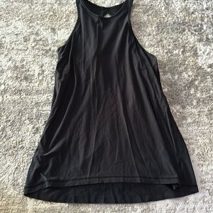 Lululemon black tank